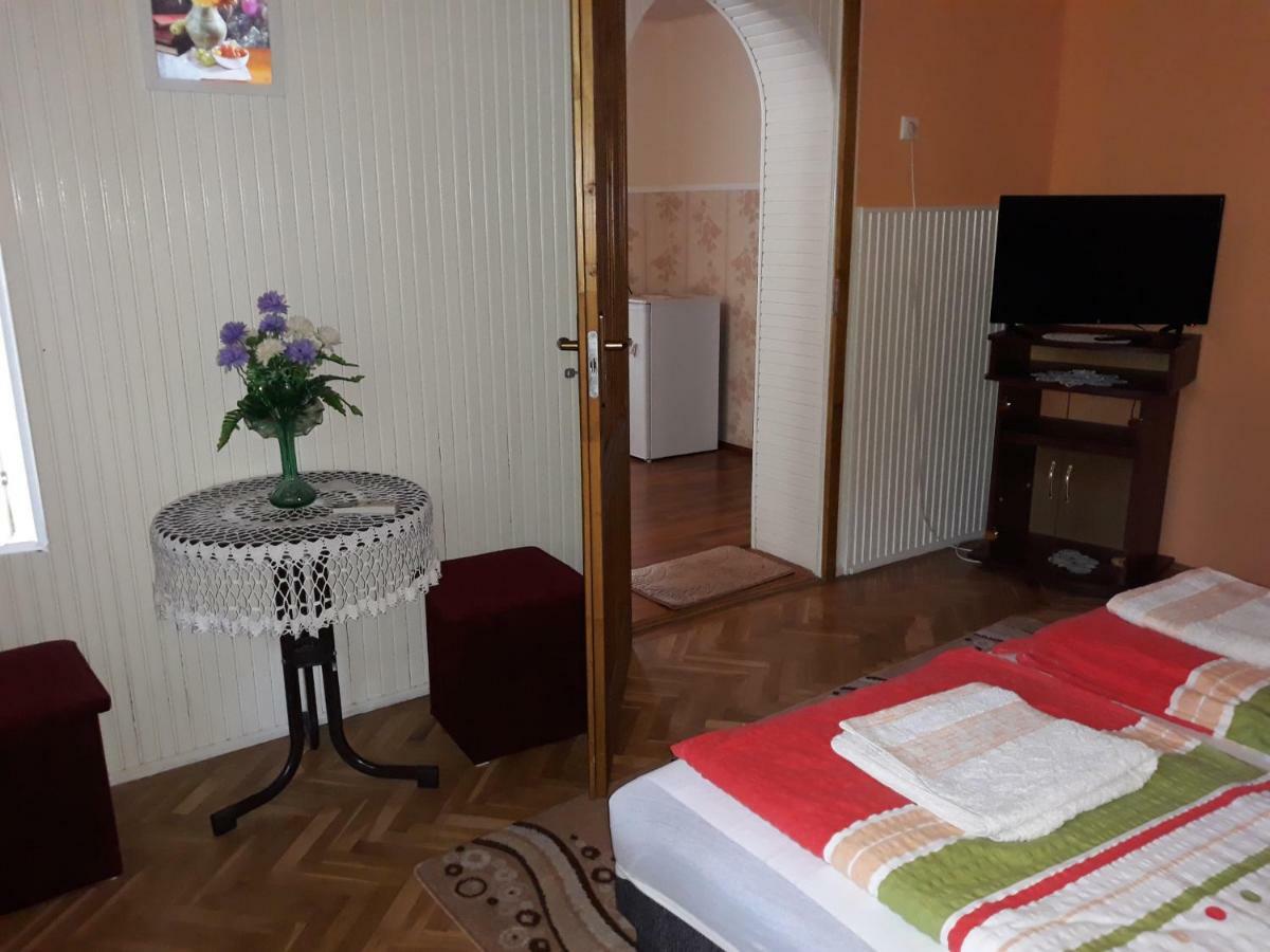 Sebes Apartman Apartment Debrecen Bagian luar foto