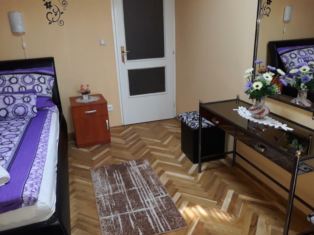 Sebes Apartman Apartment Debrecen Bagian luar foto